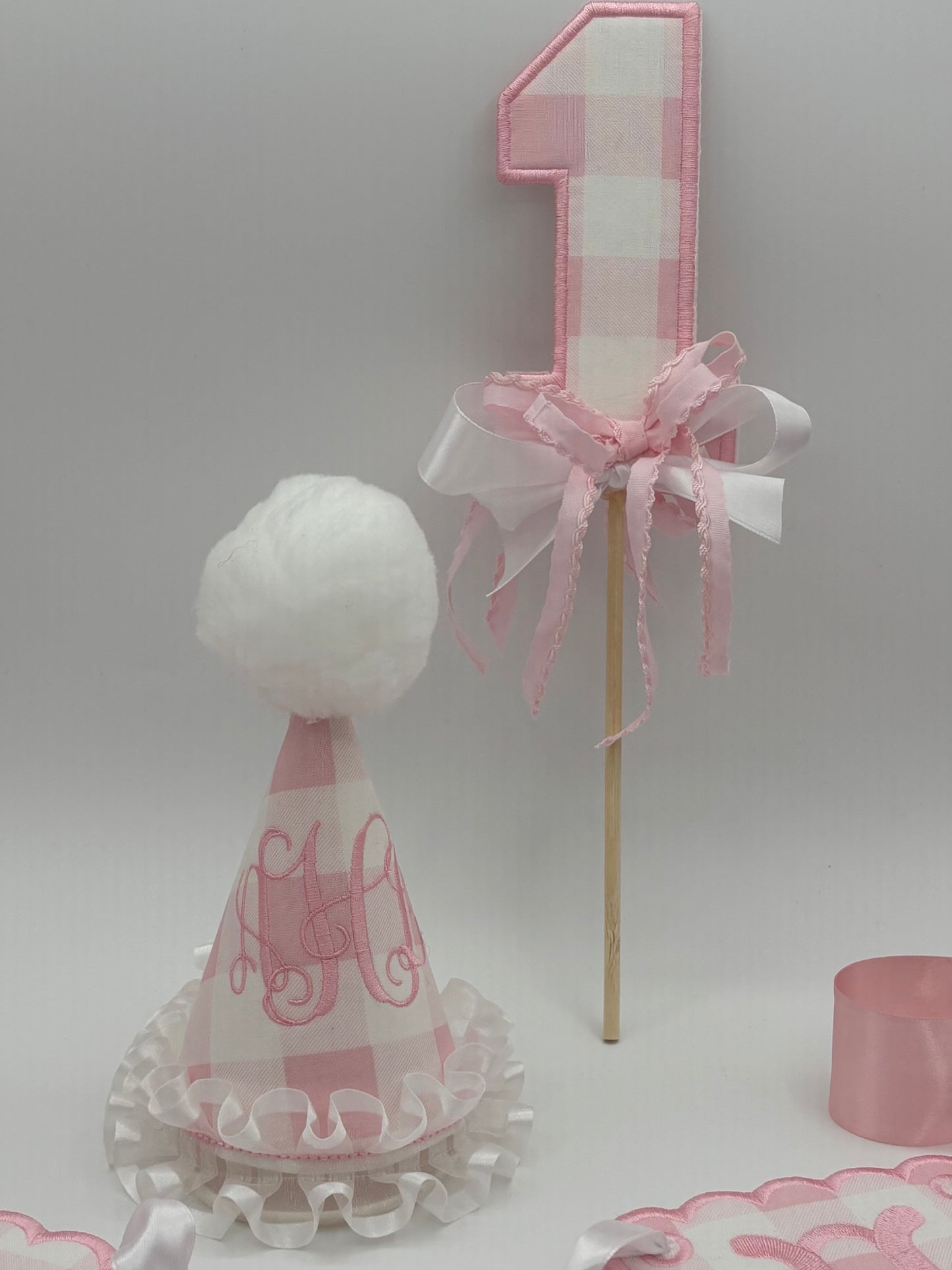 Birthday Banner: First Birthday Highchair Banner with matching hat and cake topper